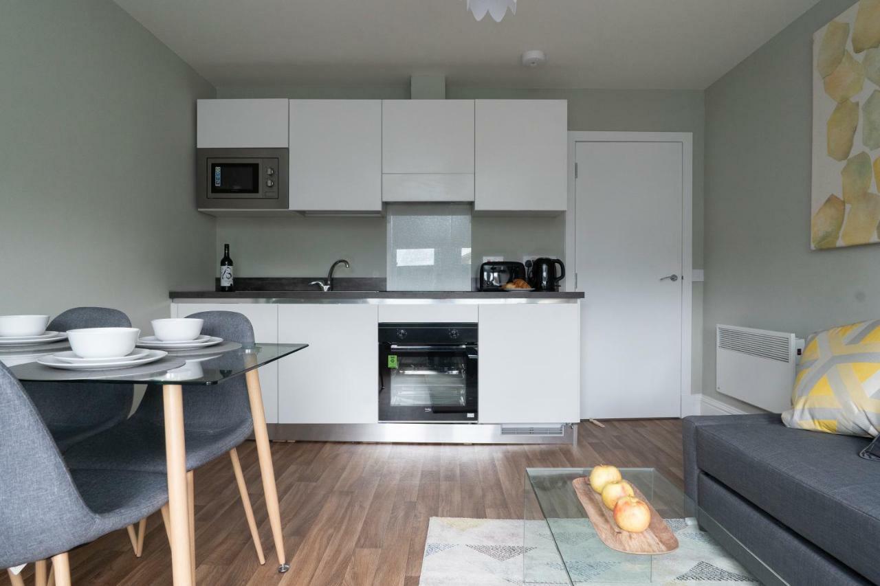 Greenstar Apartments - 2 Minute Walk Away Into City Centre - 6 Individual Flats - Next To Abertay University - 1 Bed 2 Bed & 3 Bedroom Flats - Fully Equipped - Short - Mid - Long Stays Welcome دندي المظهر الخارجي الصورة