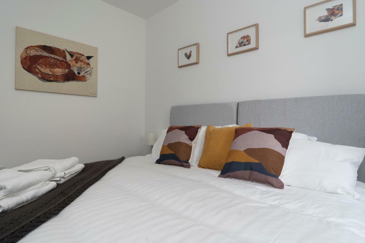 Greenstar Apartments - 2 Minute Walk Away Into City Centre - 6 Individual Flats - Next To Abertay University - 1 Bed 2 Bed & 3 Bedroom Flats - Fully Equipped - Short - Mid - Long Stays Welcome دندي المظهر الخارجي الصورة