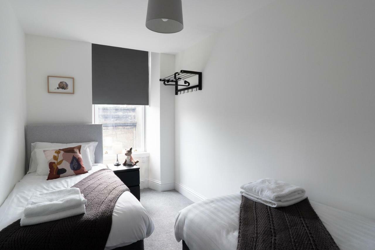Greenstar Apartments - 2 Minute Walk Away Into City Centre - 6 Individual Flats - Next To Abertay University - 1 Bed 2 Bed & 3 Bedroom Flats - Fully Equipped - Short - Mid - Long Stays Welcome دندي المظهر الخارجي الصورة