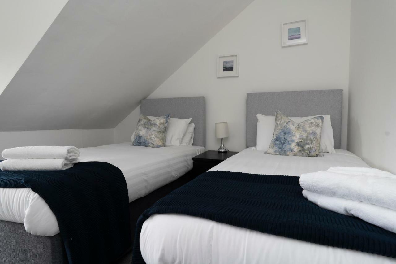 Greenstar Apartments - 2 Minute Walk Away Into City Centre - 6 Individual Flats - Next To Abertay University - 1 Bed 2 Bed & 3 Bedroom Flats - Fully Equipped - Short - Mid - Long Stays Welcome دندي المظهر الخارجي الصورة